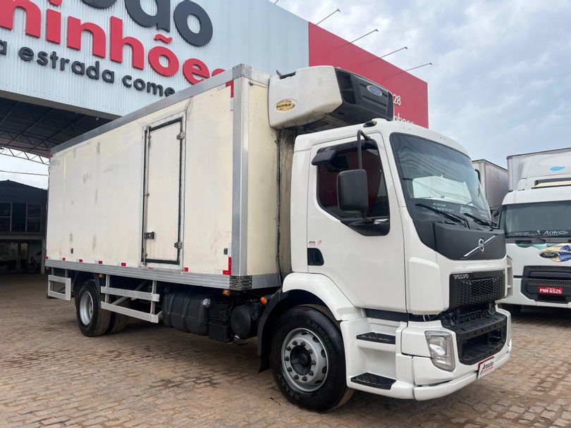 VOLVO VM 220 4x2 2p (diesel) (E5)