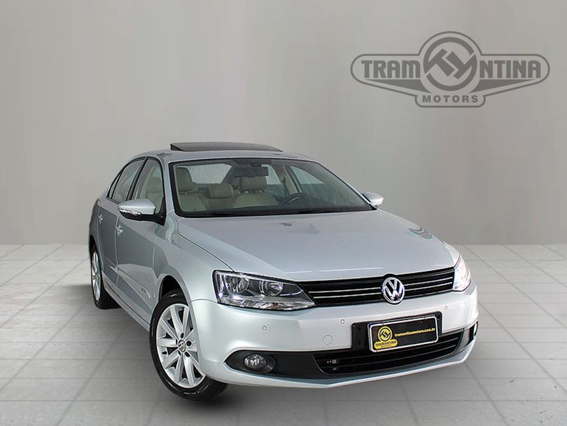 VolksWagen JETTA Comfortline 2.0 T.Flex 8V 4p Tipt.