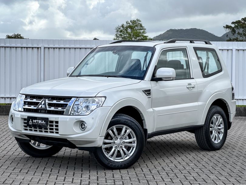 Mitsubishi Pajero HPE Full 3.2 4x4 T.I.Dies.3p Aut.