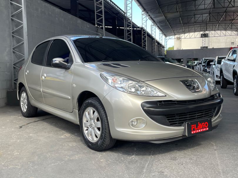 Peugeot 207 XR Sport 1.4 Flex 8V 5p