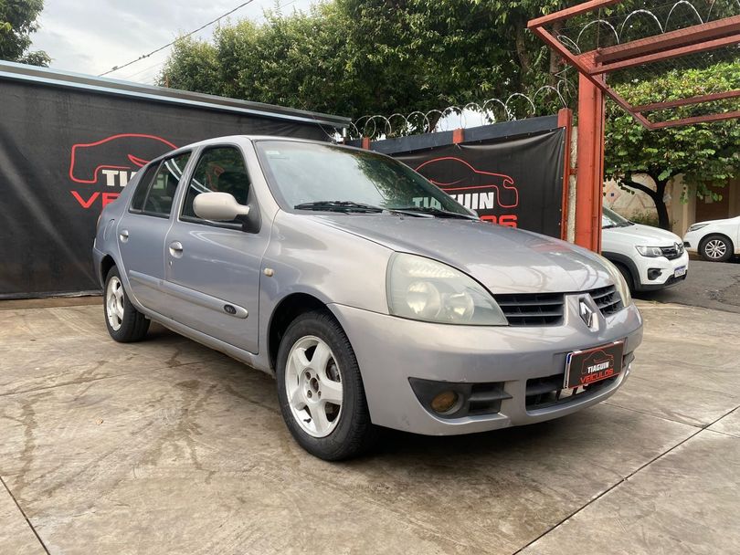 Renault Clio Sed. Privilège Hi-Flex 1.0 16V 4p