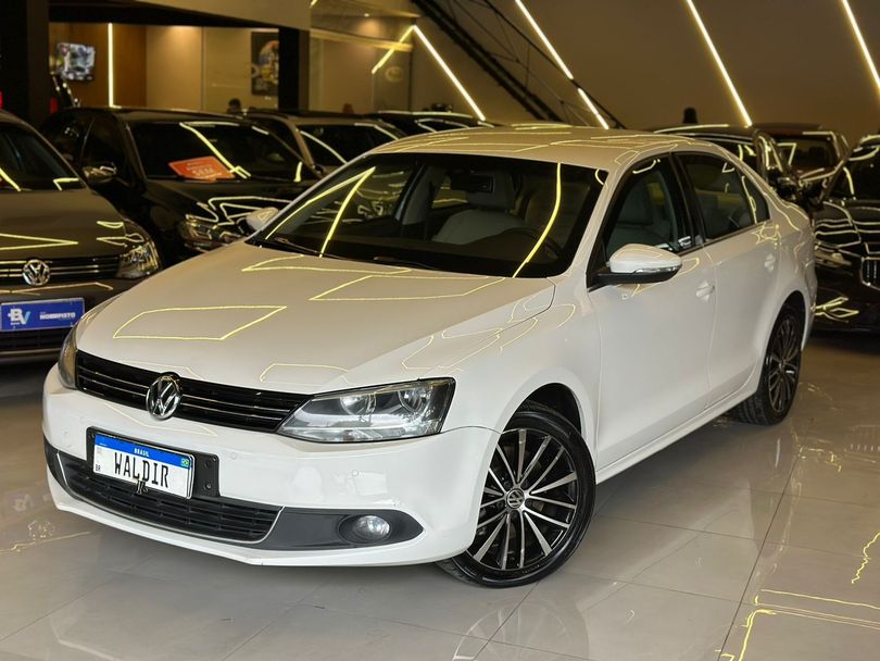 VolksWagen JETTA Highline 2.0 TSI 16V 4p Tiptronic