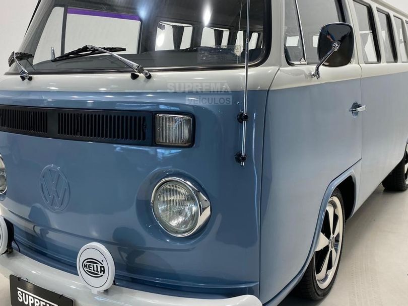 VolksWagen Kombi Standard/ Luxo/ Série Prata