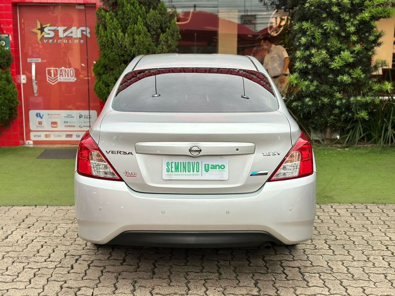 Nissan VERSA SV 1.6 16V FlexStart 4p Aut.