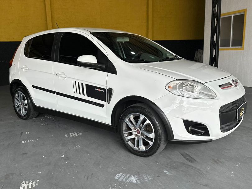 Fiat Palio ESSENCE 1.6 Flex 16V 5p