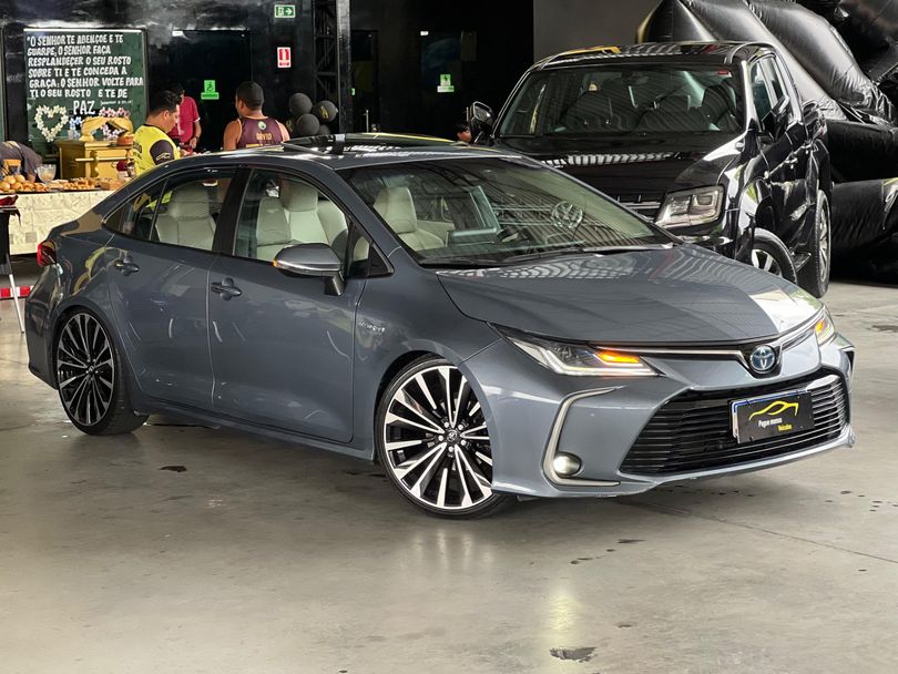 Toyota Corolla Altis Hybrid 1.8 16V Flex Aut.