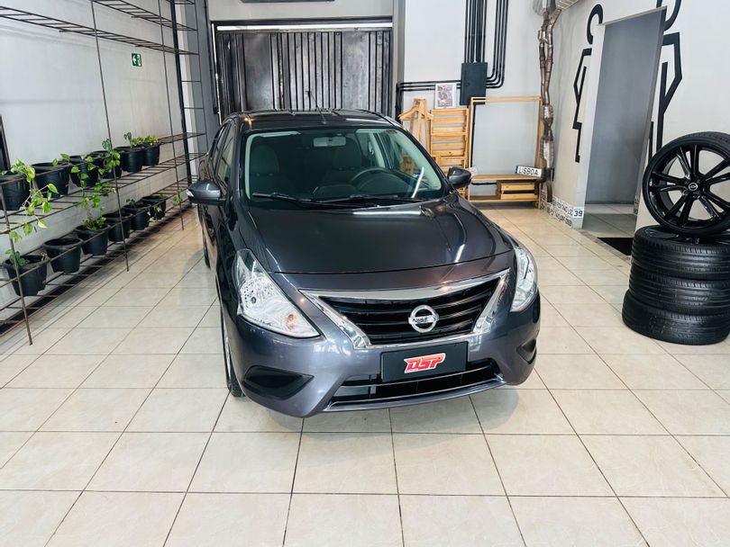 Nissan VERSA SV 1.6 16V FlexStart 4p Aut.