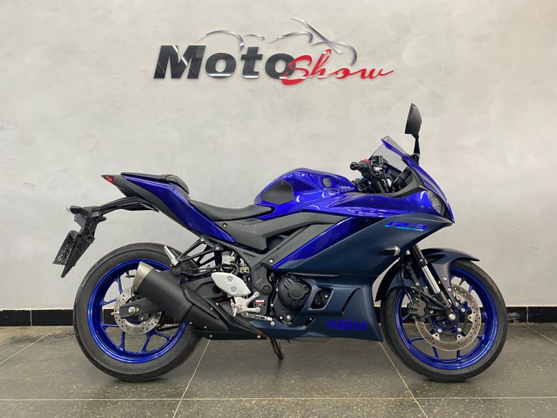 YAMAHA YZF R-3 321/ABS