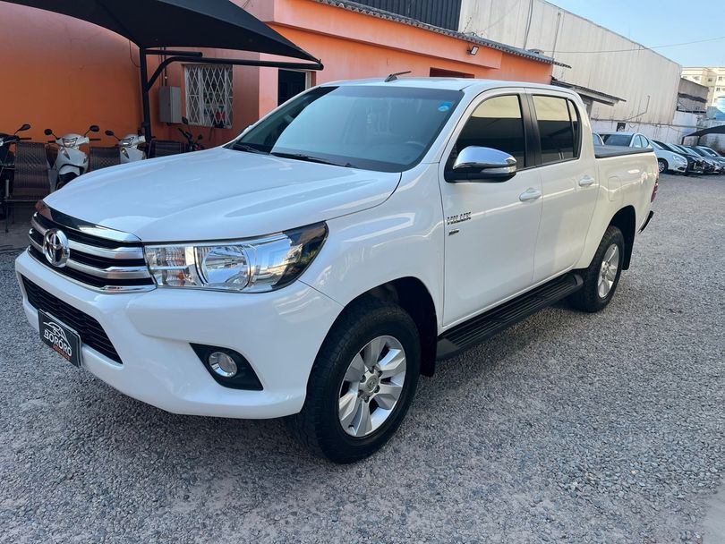 Toyota Hilux CD SRV 4x2 2.7 Flex 16V Aut.