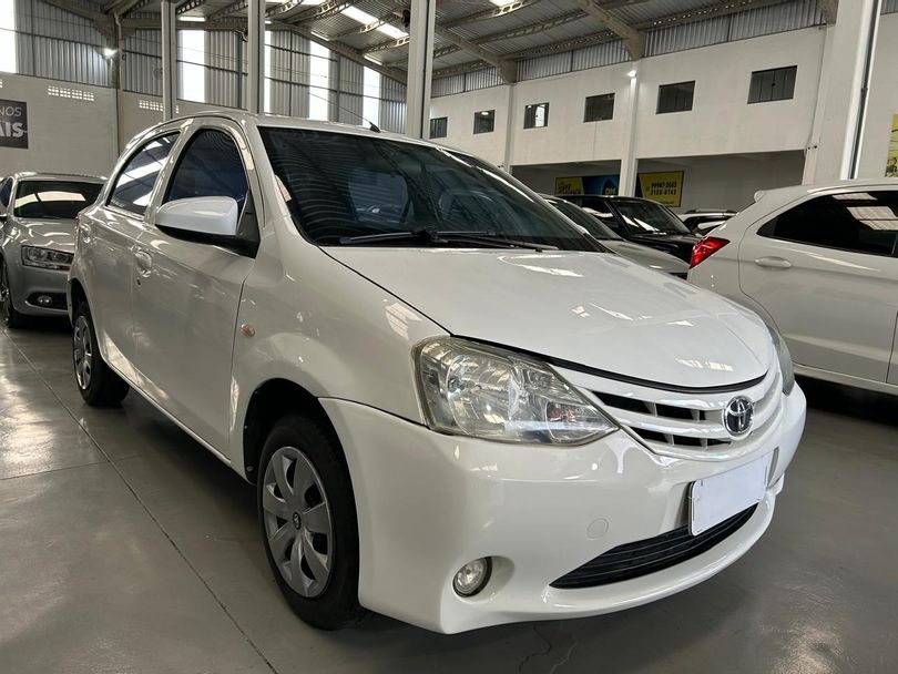 Toyota ETIOS XS 1.5 Flex 16V 5p Mec.