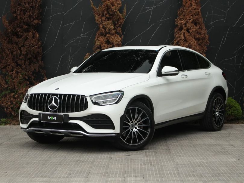 MERCEDES-BENZ 2.0 CGI GASOLINA COUPÉ 4MATIC 9G-TRONIC