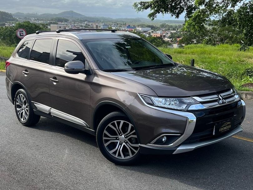 Mitsubishi OUTLANDER 2.0 16V 160cv Aut.