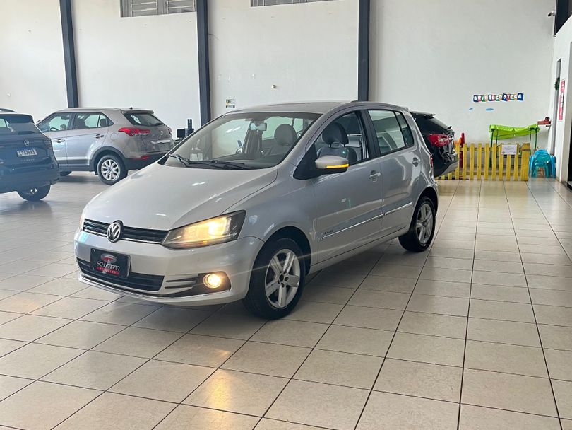 VolksWagen Fox Highline1.6 Flex 16V 5p