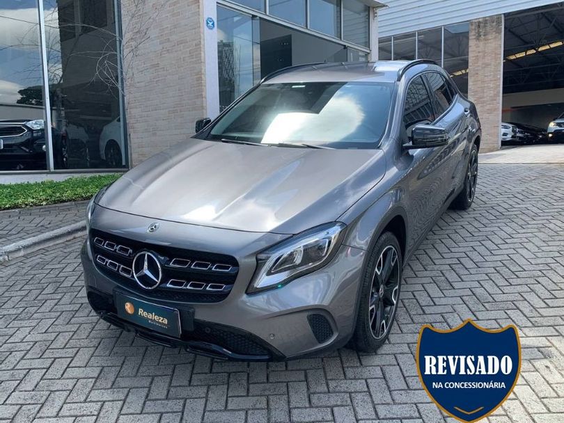 Mercedes GLA 200 Night 1.6. TB 16V Flex Aut.