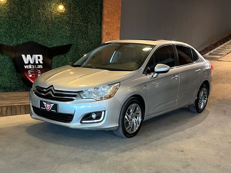 Citroën C4 LOUNGE Exclusive 1.6 Turbo 4p Aut.