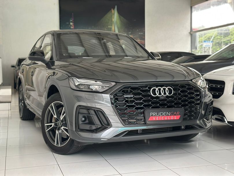 Audi Q5 SB P Black. 2.0 TFSIe S.Tr. Qt (Hib.)