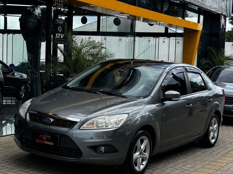 Ford Focus Sedan 2.0 16V/2.0 16V Flex 4p Aut.