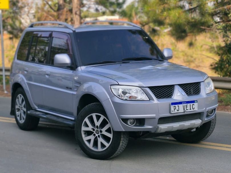 Mitsubishi Pajero TR4 2.0/ 2.0 Flex 16V 4x4 Aut.