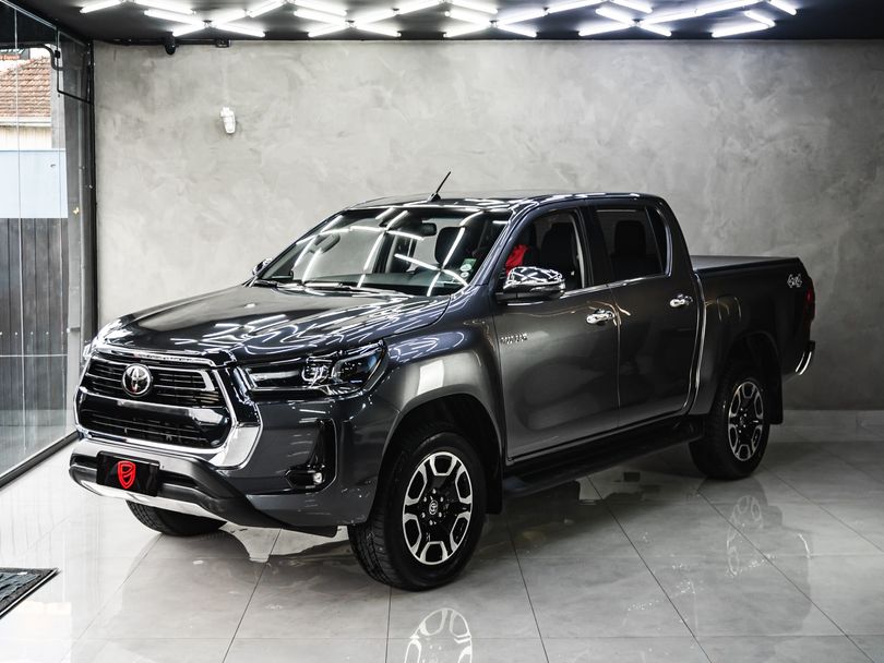 Toyota Hilux CD SRX 4x4 2.8 TDI 16V Diesel Aut.