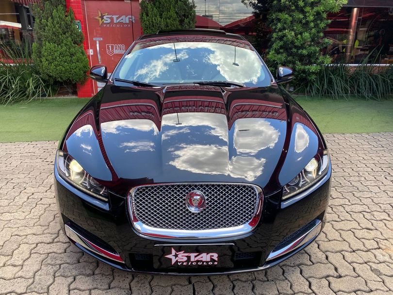 Jaguar XF 2.0 Turbo 16V 240cv Aut.