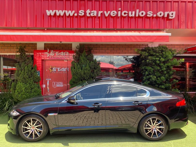 Jaguar XF 2.0 Turbo 16V 240cv Aut.