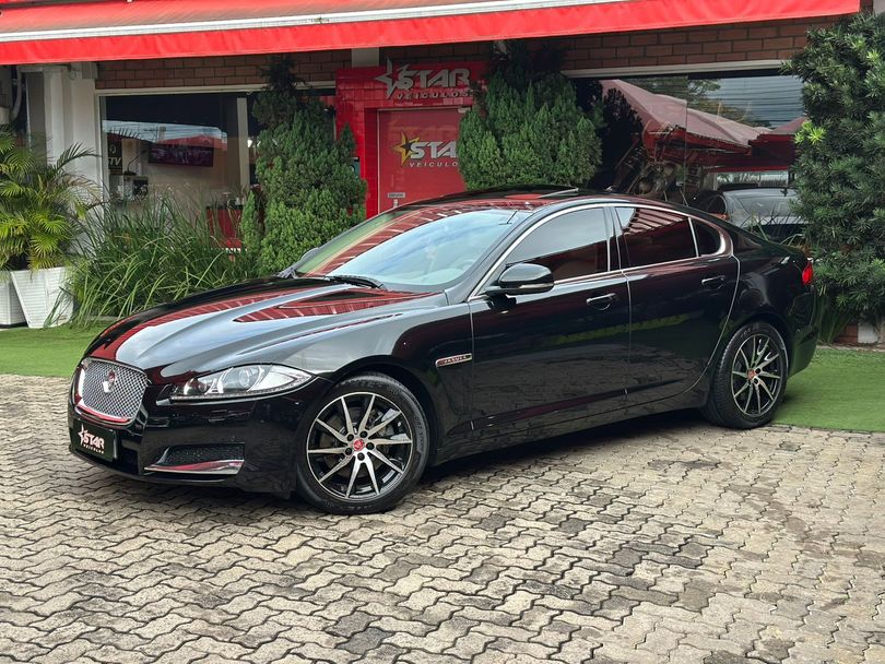 Jaguar XF 2.0 Turbo 16V 240cv Aut.