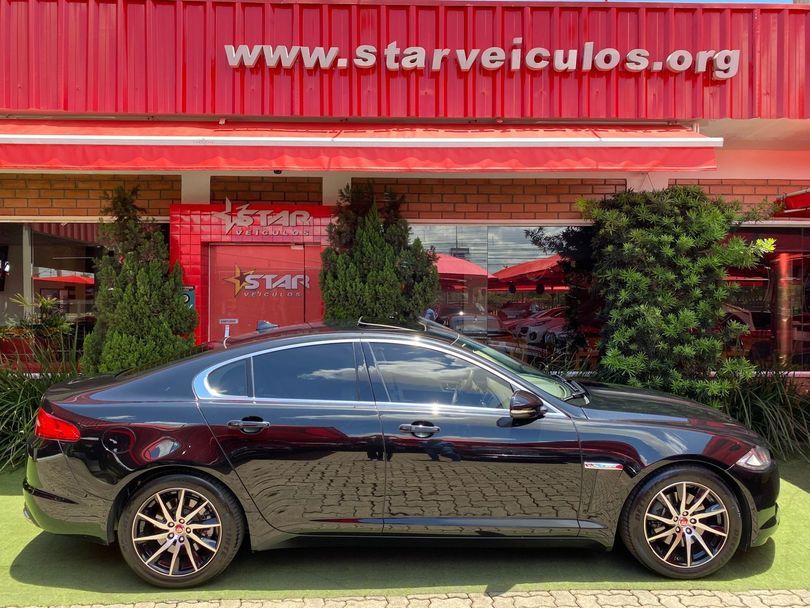 Jaguar XF 2.0 Turbo 16V 240cv Aut.