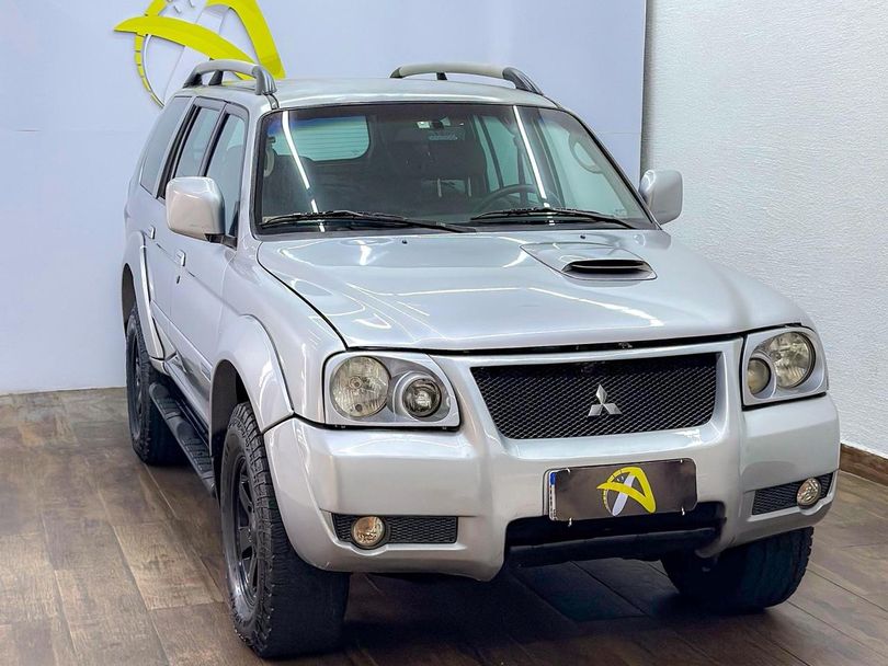 Mitsubishi Pajero Sport HPE 2.5 4x4 Diesel Aut.