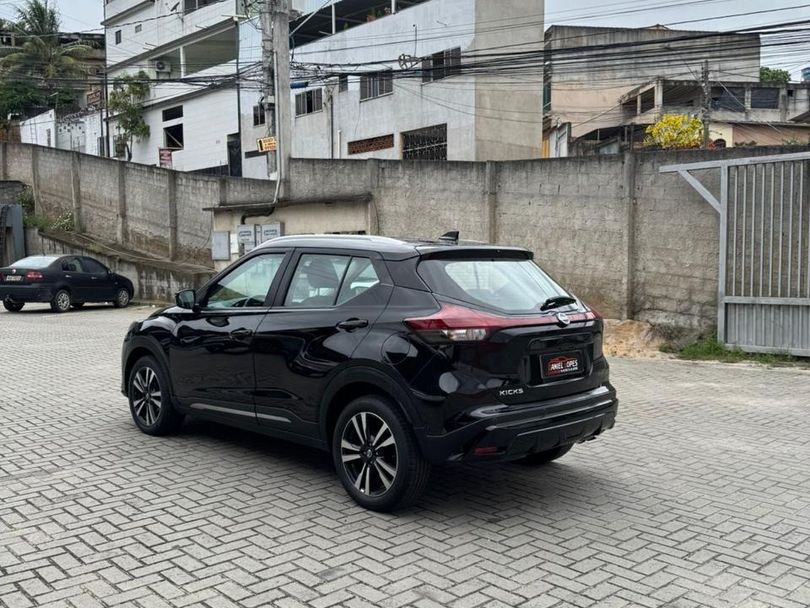 Nissan KICKS ADVANCE CVT