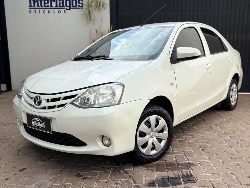 Toyota ETIOS X Sedan 1.5 Flex 16V 4p Mec.