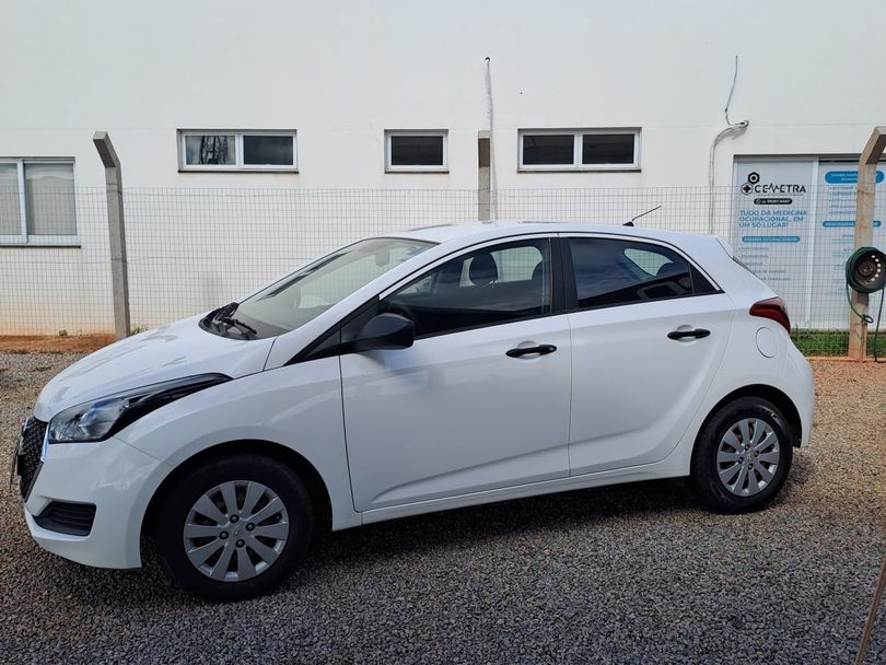 Hyundai HB20 Unique 1.0 Flex 12V Mec.