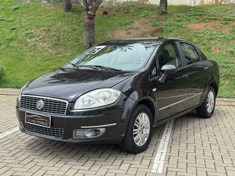 Fiat LINEA ESSENCE 1.8 Flex 16V 4p