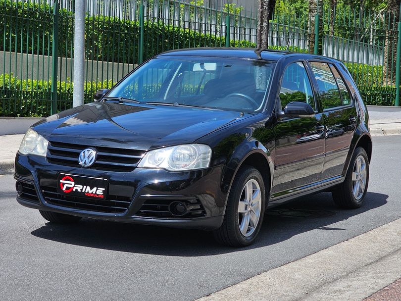 VolksWagen Golf 2.0/ 2.0 Mi Flex Aut/Tiptronic.