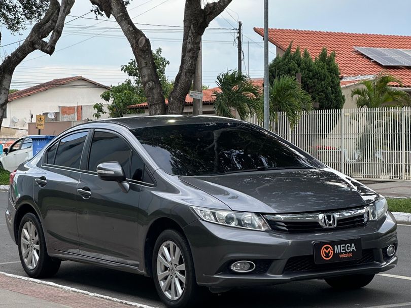 Honda Civic Sedan LXR 2.0 Flexone 16V Aut. 4p