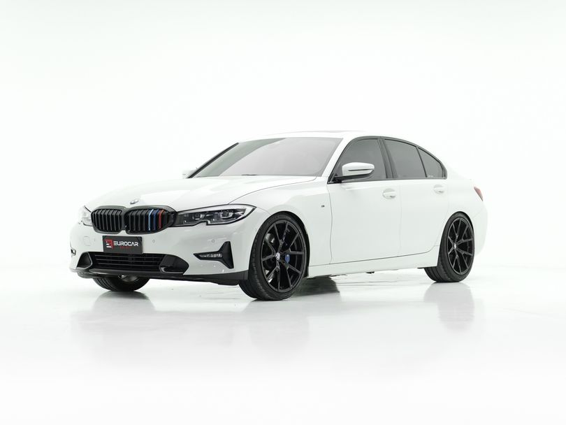 BMW 330i Sport 2.0 TB 16V 4p