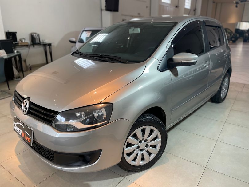 VolksWagen Fox 1.6 Mi Total Flex 8V 5p