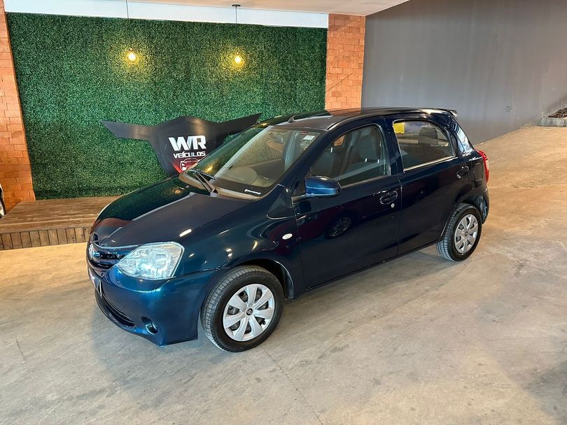 Toyota ETIOS X 1.3 Flex 16V 5p Mec.