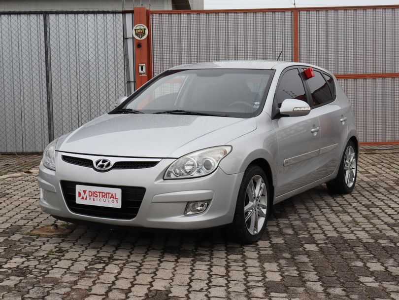 Hyundai i30 2.0 16V 145cv 5p Aut.