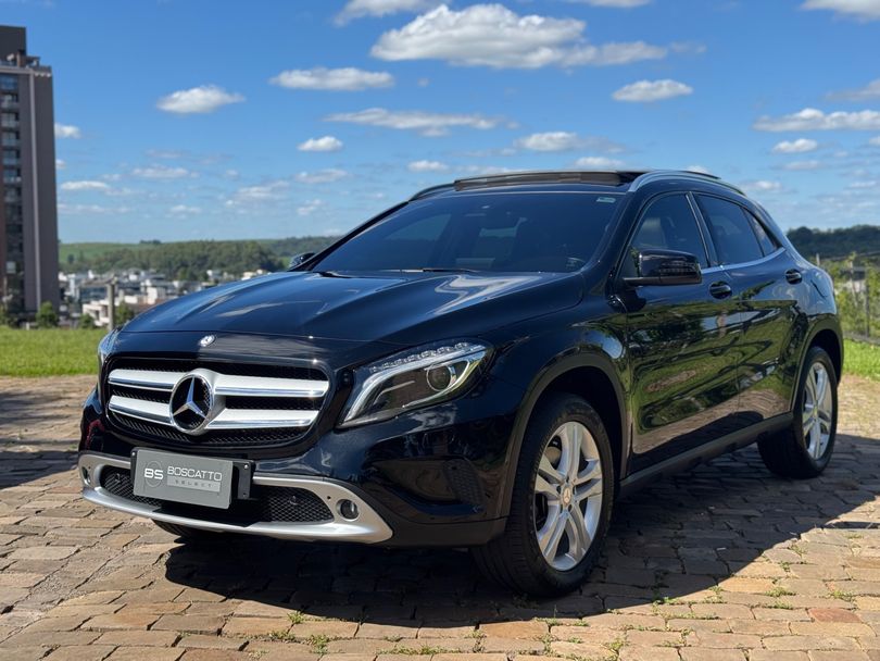 Mercedes GLA 250 Sport 2.0 TB 16V 4x2  211cv Aut.