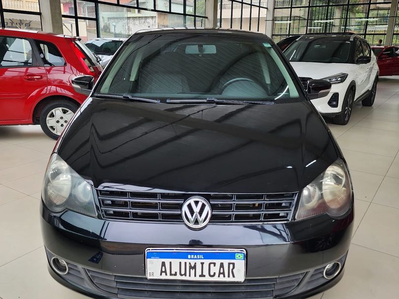 VolksWagen Polo Sedan 1.6 Mi Total Flex 8V 4p