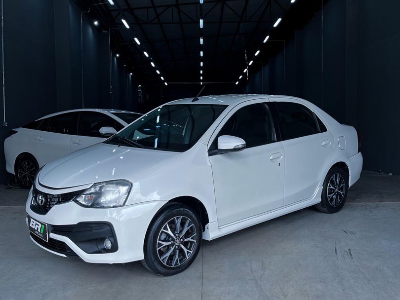 Toyota ETIOS PLATINUM Sed. 1.5 Flex 16V 4p Aut.