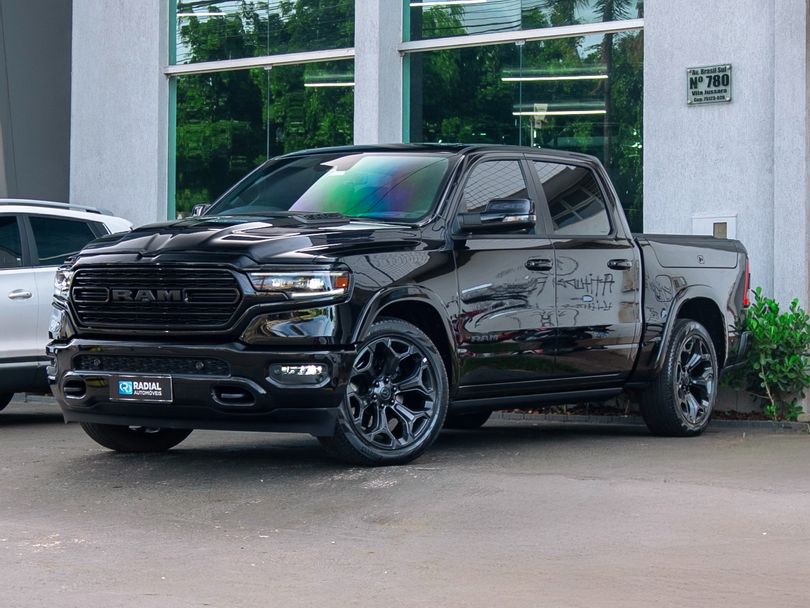 RAM 1500 LIMITED NIGHT EDITION 5.7 4x4 Aut.