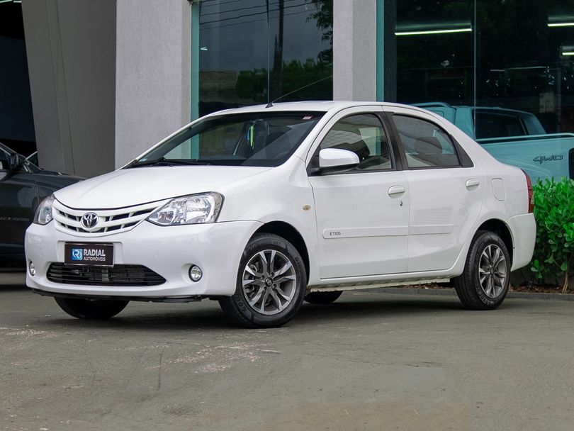 Toyota ETIOS XS Sedan1.5 Flex 16V 4p Mec.