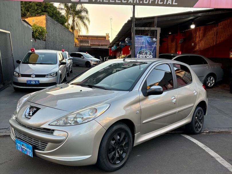 Peugeot 207 XR 1.4 Flex 8V 5p