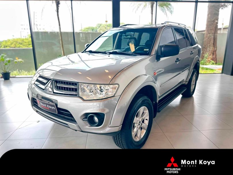 Mitsubishi Pajero DAKAR 3.2 4x4 T.I. Dies. 5p Aut.