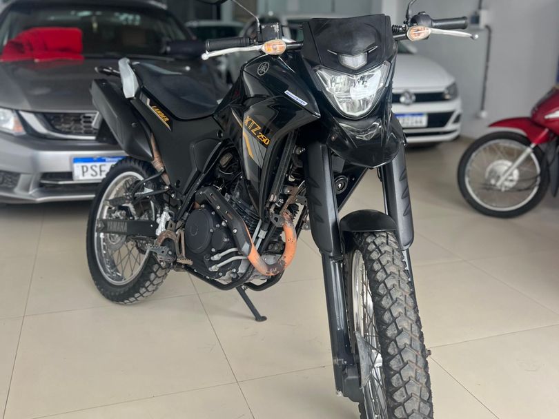 YAMAHA XTZ 250 LANDER 249cc/LANDER BLUEFLEX/ABS