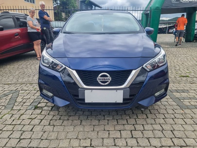 Nissan VERSA Advance 1.6 16V Flex Aut.