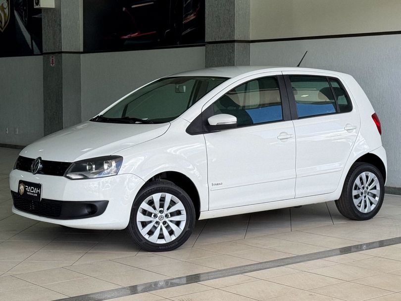 VolksWagen Fox 1.6 Mi Total Flex 8V 5p