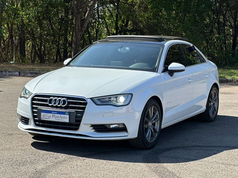 AUDI 1.8 TFSI SEDAN AMBITION 16V 180CV GASOLINA 4P AUTOMÁTICO
