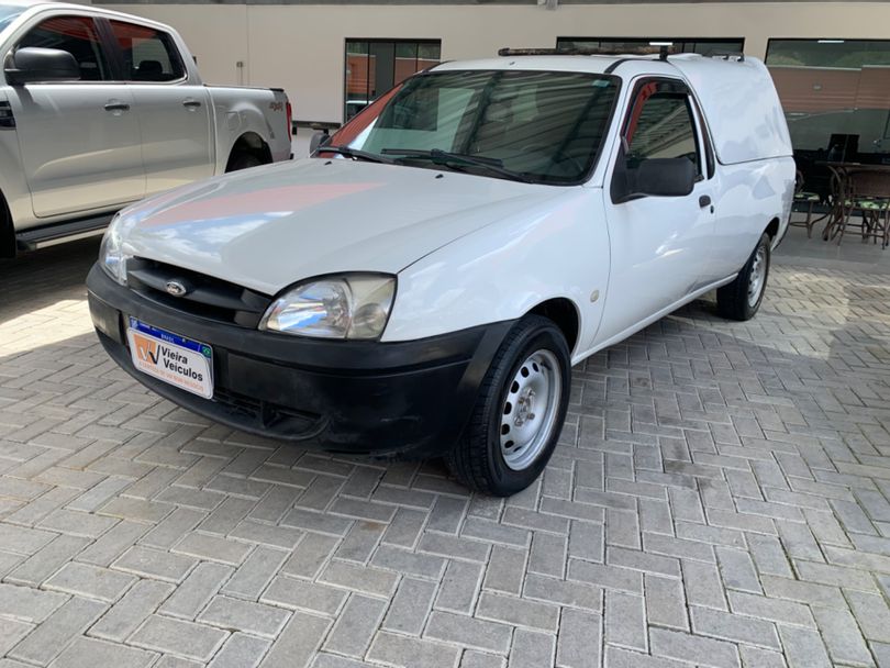 Ford Courier 1.6 L/ 1.6 Flex